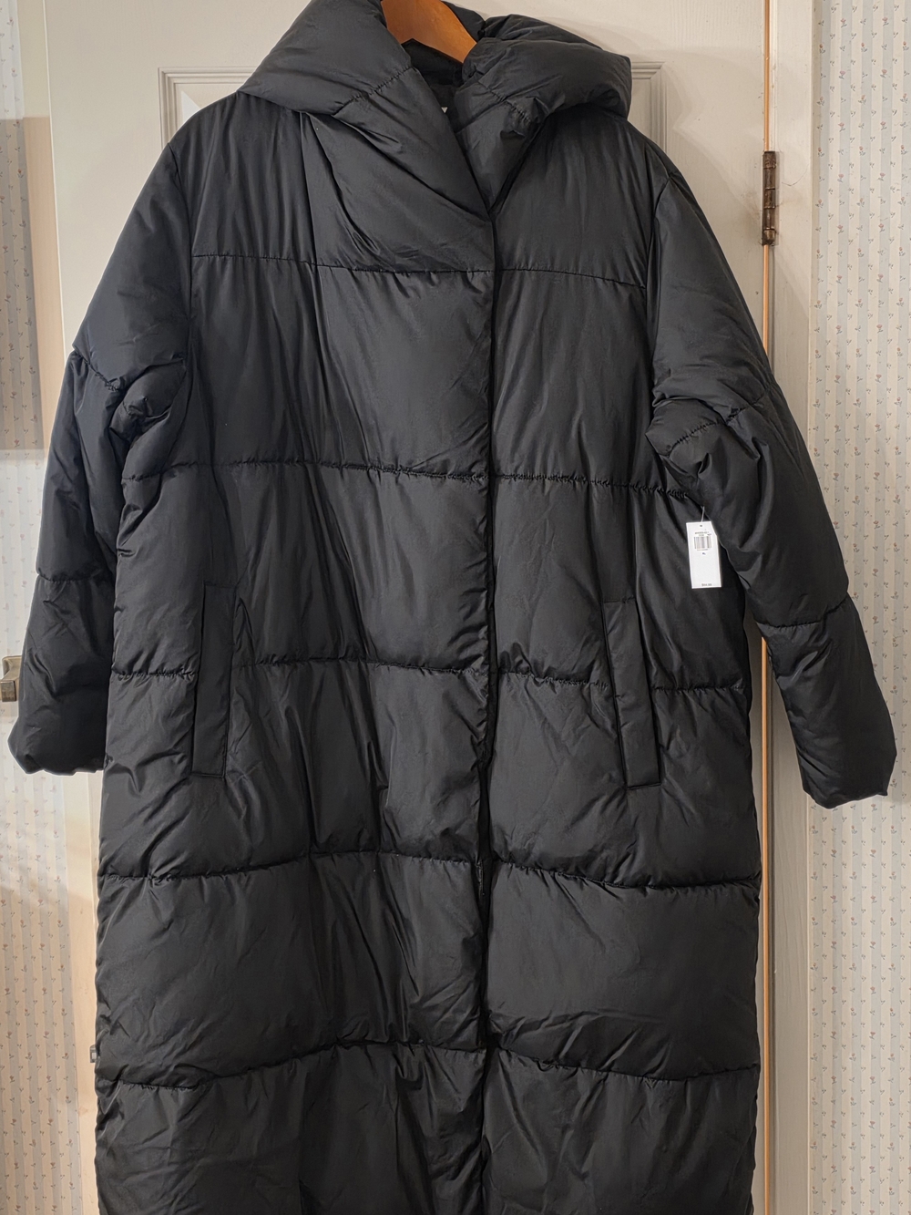 OLD NAVY Women's Black Puffer LONG Coat with Hood